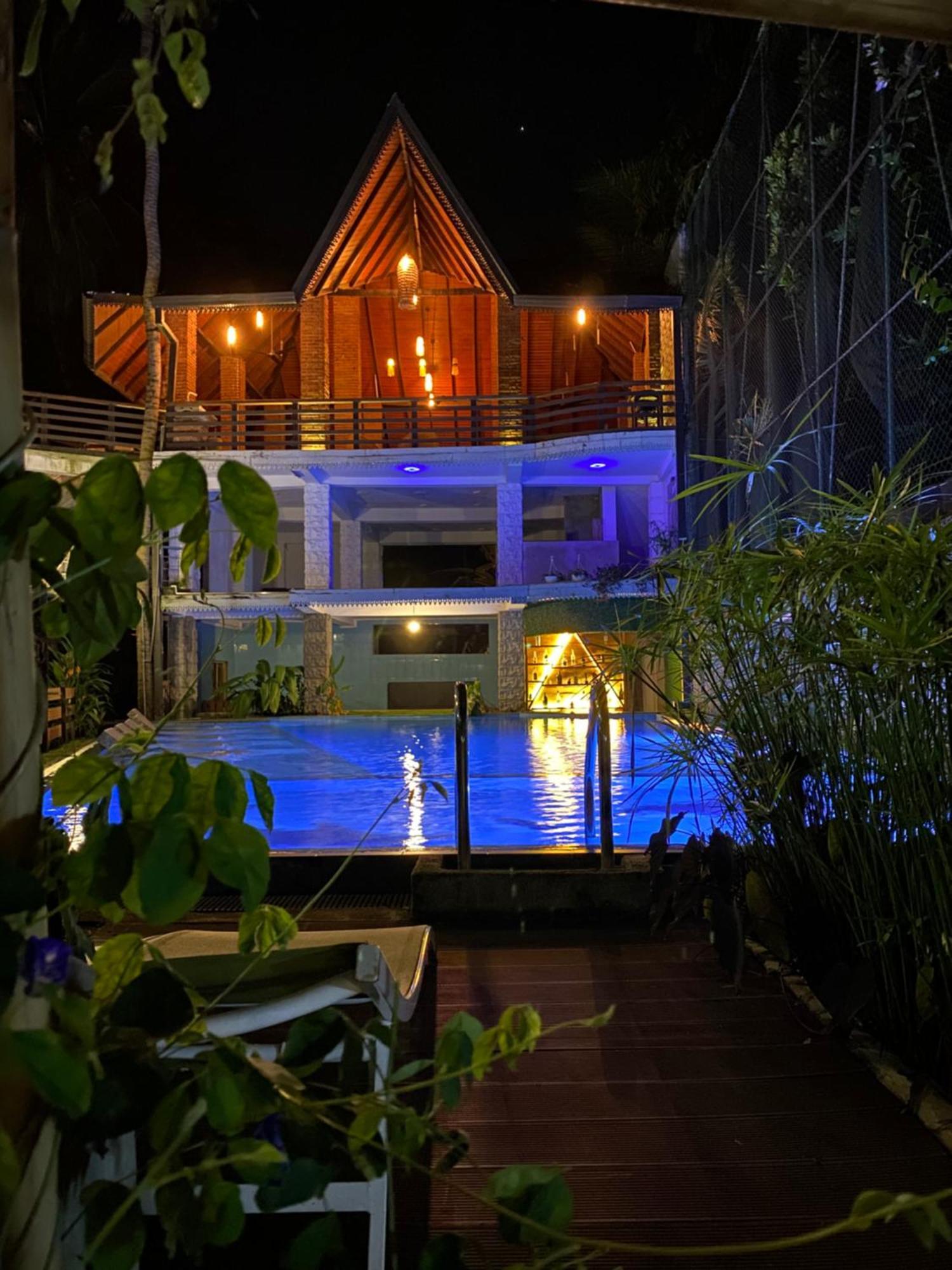 Hotel Tinaya Dambulla Extérieur photo