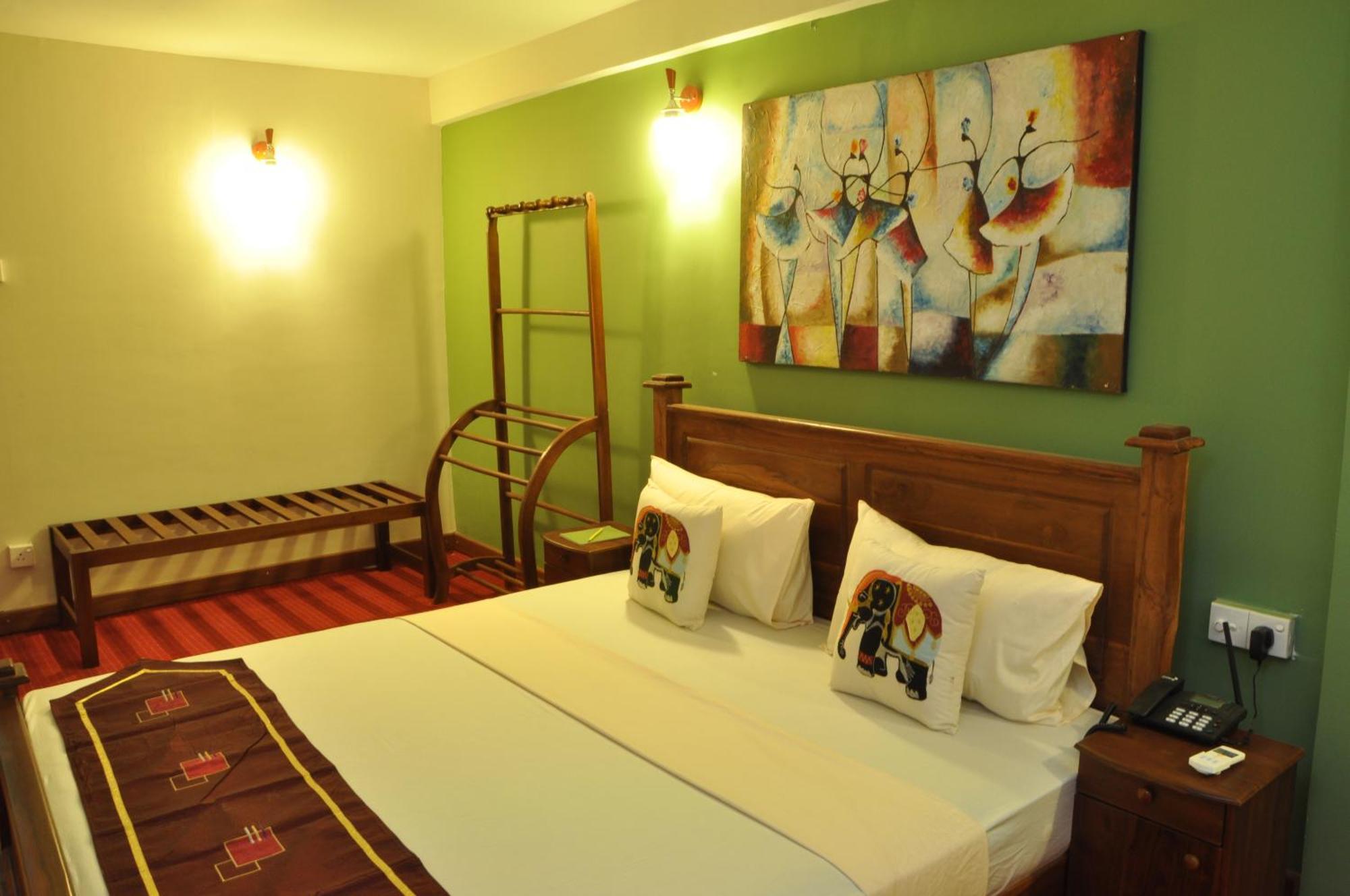 Hotel Tinaya Dambulla Chambre photo